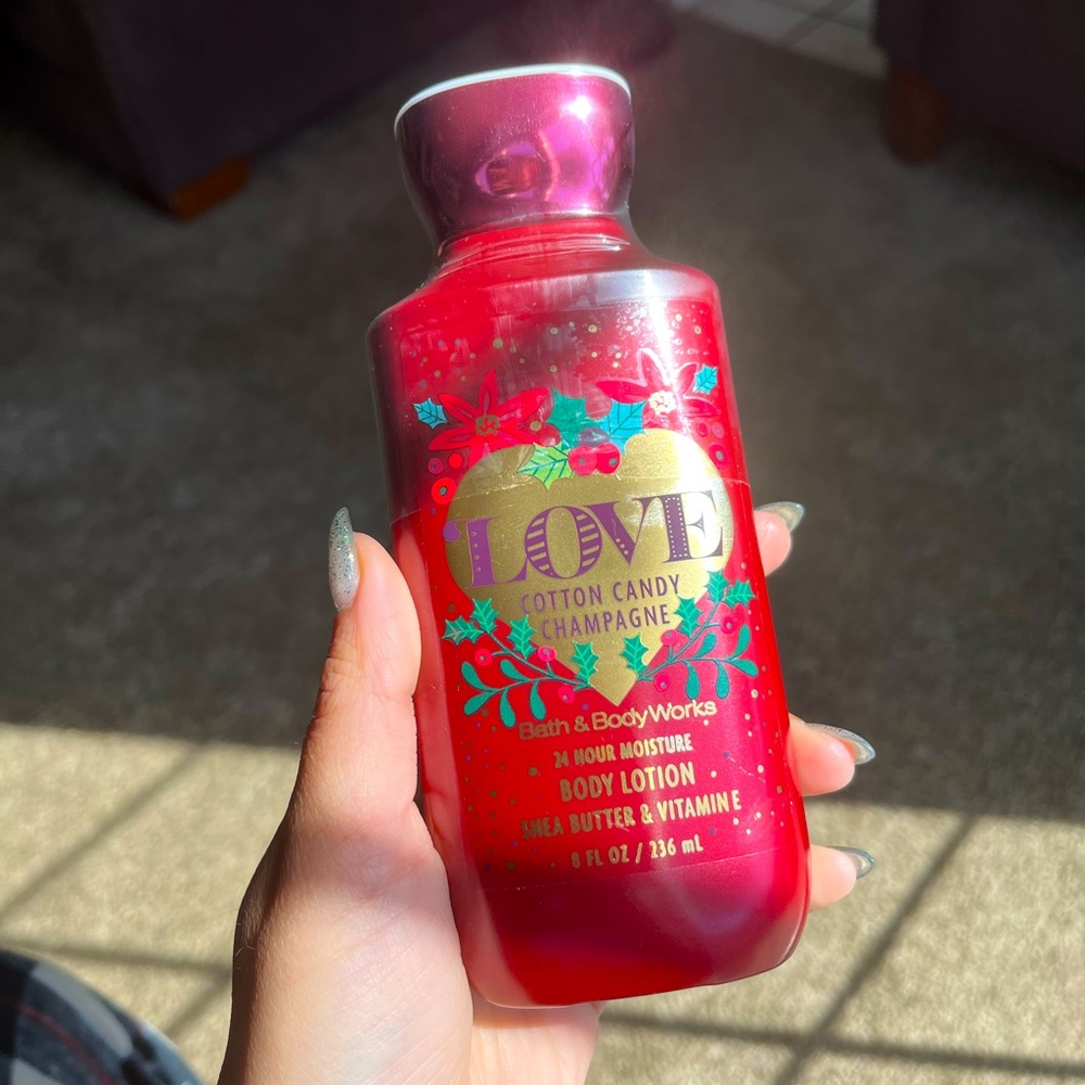NEW Bath & Body Works Love: Cotton Candy Champagne Body Lotion
